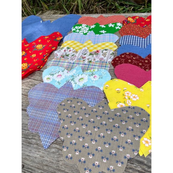 Vintage 1950s Lot of 70 Butterfly quilt Blocks Floral, plaid, Chambray - Picture 2 of 14